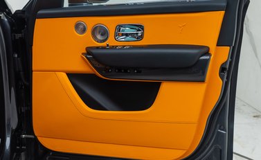 Rolls-Royce Cullinan BLACK BADGE 27