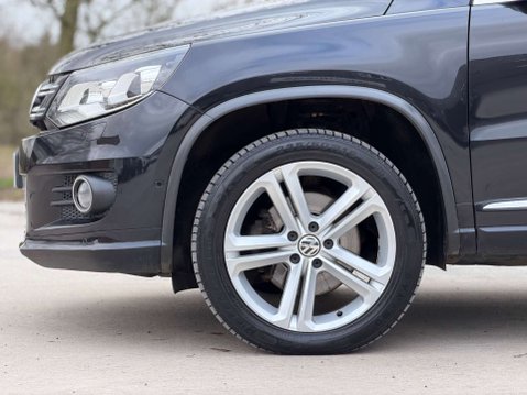 Volkswagen Tiguan 2.0 Tiguan R-Line TDI BlueMotion Technology 4Motion Semi-Auto 4WD 5dr 12