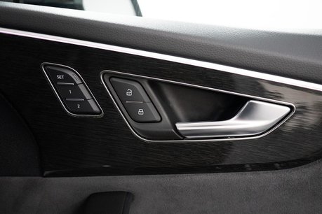 Audi Q8 3.0 TFSI V6 55 Black Edition SUV 5dr Petrol Tiptronic quattro Euro 6 (s/s) 15