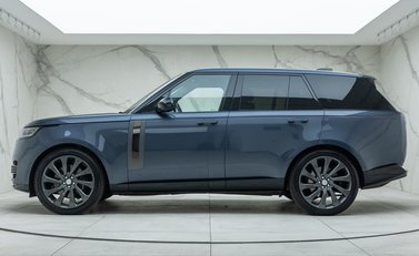 Land Rover Range Rover P530 SV 5