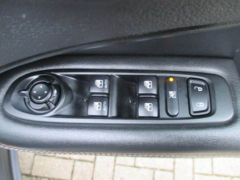 Jeep Compass 1.6 MultiJetII Longitude Euro 6 (s/s) 5dr 29