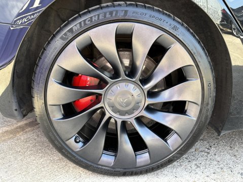 Tesla Model 3 (Dual Motor) Performance Saloon 4dr Electric Auto 4WDE (Performance Upgrade 14
