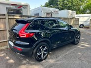 Volvo XC40 2.0 T4 R-DESIGN AWD AUTOMATIC 4