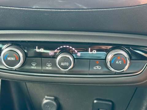 Vauxhall Crossland X ELITE 33