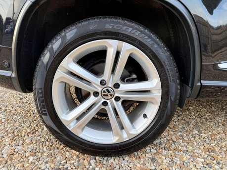 Volkswagen Tiguan 2.0 TDI BlueMotion Tech R-Line SUV 5dr Diesel DSG 4WD Euro 5 (s/s) (177 ps) 14