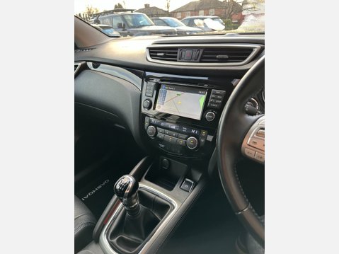 Nissan Qashqai 1.5 dCi Tekna 2WD Euro 5 (s/s) 5dr 9