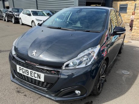 Peugeot 208 S/S GT LINE 5