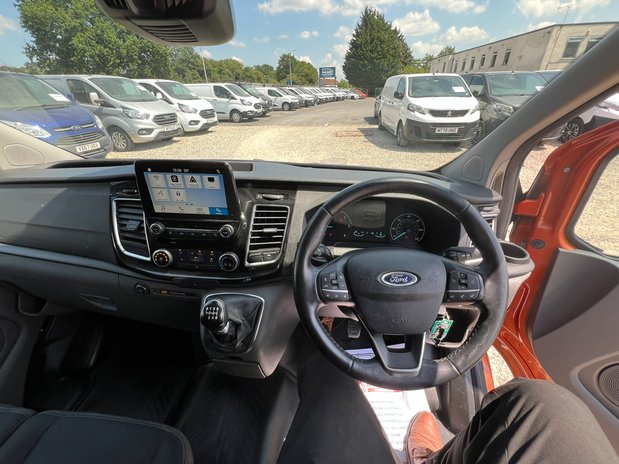Ford Transit Custom SWB L1H1 Low Roof Limited 300 Adaptive Cruise Air Con Carplay EURO 6 NO VAT 45