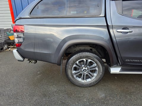 Mitsubishi L200 DI-D BARBARIAN X DCB Auto 9