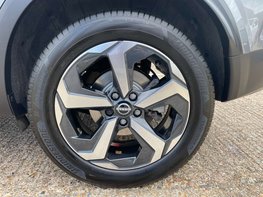 Nissan Qashqai 1.3 Qashqai N-Connecta DiG-T MHEV 5dr 16