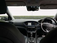 Hyundai IONIQ 1.6 IONIQ Premium SE FHEV Semi-Auto 5dr 8