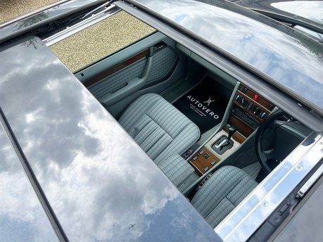 Mercedes-Benz C Class 260 E 30