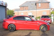 Alfa Romeo Giulia V6 BITURBO QUADRIFOGLIO 16