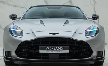 Aston Martin Vanquish V12 7