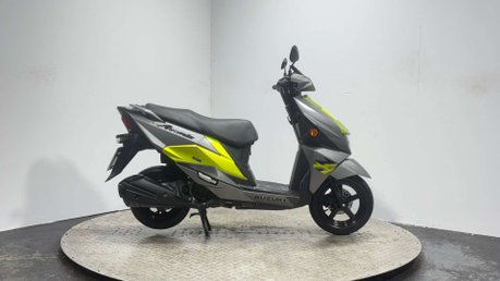 Suzuki Avenis 2023 ONLY 1K 1 OWNER VERY CLEAN 125CC LEARNER SCOOTER 1