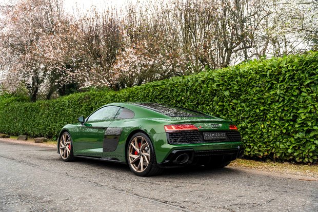Audi R8 V10 PERFORMANCE EDITION. RWD. SONOMA GREEN. CARBON EXT. FULL PPF. B&O. 4