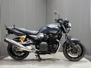 Yamaha XJR1300 RACER 2015 13K MOT MARCH 2027 WARRANTY MUSCLE BIKE 1
