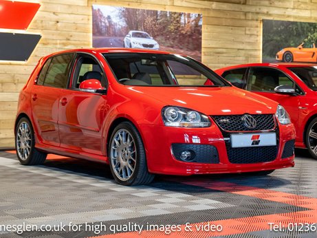 Volkswagen Golf 2.0 Golf GTi Edition 30 230 5dr 4
