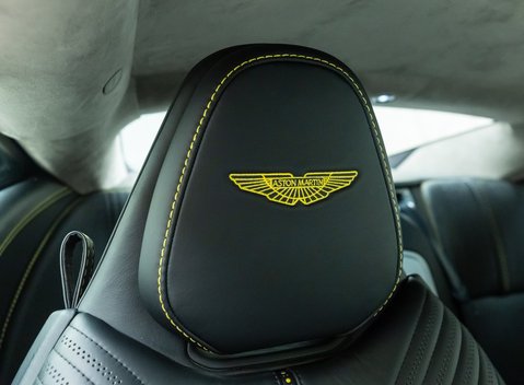 Aston Martin DB11 V8 COUPE 13