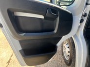 Peugeot Boxer BLUEHDI 333 L1H1 PROFESSIONAL P/V 17