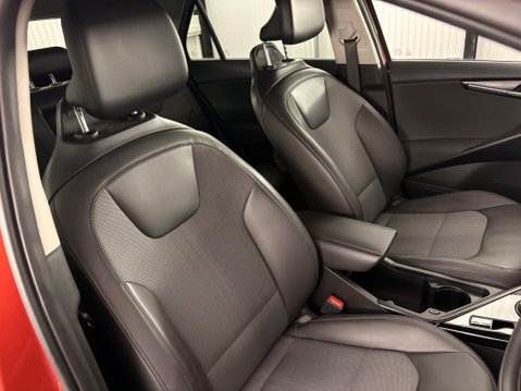Kia Niro 64.8kWh 3 Auto 5dr 9