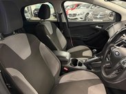 Ford Focus 1.0T EcoBoost Zetec Euro 5 (s/s) 5dr 10