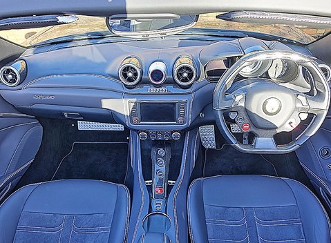 Ferrari California T 18