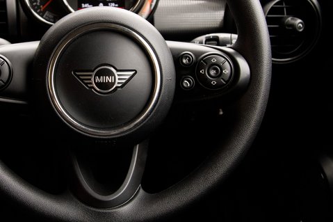 Mini Hatch COOPER CLASSIC 19