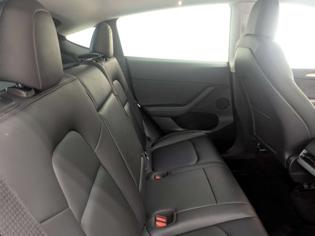 Tesla Model Y ModeL Y Long Range AWD 4WD 5dr 45