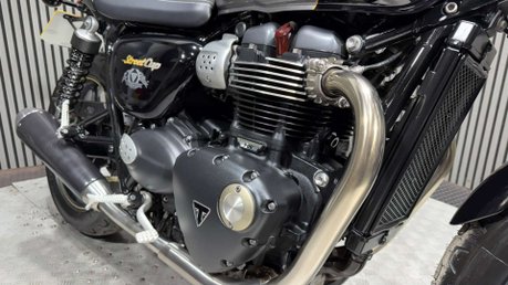 Triumph Street 900 2018 ONLY 7K LONG MOT MODERN RETRO 900CC 13