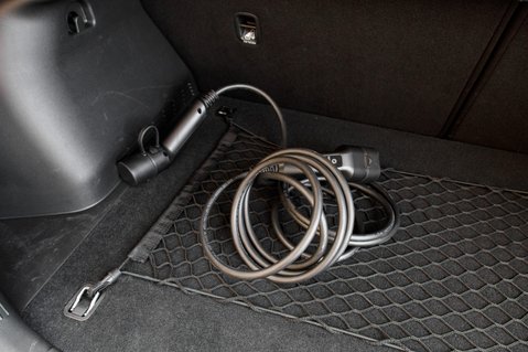 Hyundai KONA PREMIUM 43