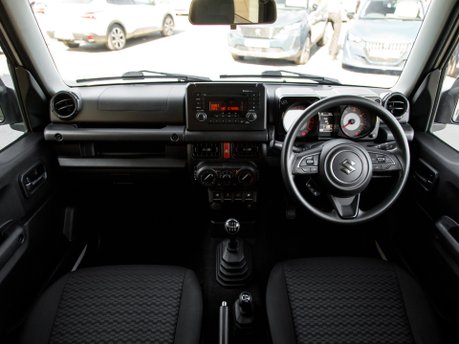 Suzuki Jimny SZ4