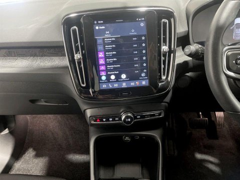 Volvo C40 Recharge 69kWh Plus SUV 5dr Electric Auto (231 ps) 19