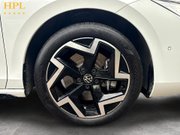 Volkswagen Passat 1.5 TSI eHybrid 19.7kWh R-Line Estate 5dr Petrol Plug-in Hybrid DSG Euro 6 10
