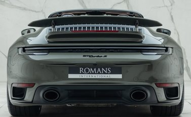 Porsche 911 Turbo S Cabriolet (992) 11