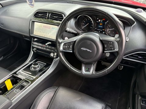 Jaguar XE 2.0 XE R-Sport Auto 4dr 14