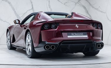 Ferrari 812 GTS 10
