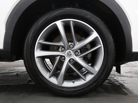 MG HS 1.5 T-GDI Exclusive Euro 6 (s/s) 5dr 27