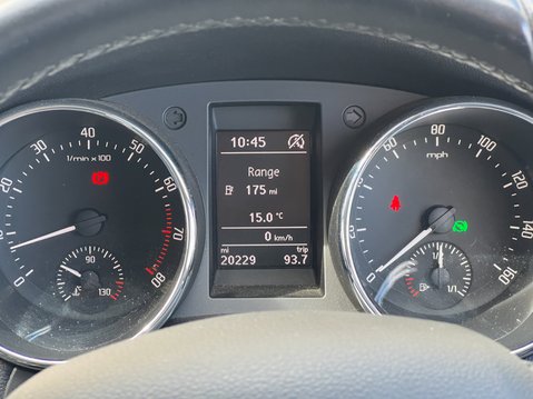Skoda Yeti 1.2 TSI SE L SUV 5dr Petrol DSG Euro 6 (s/s) (110 ps) 28