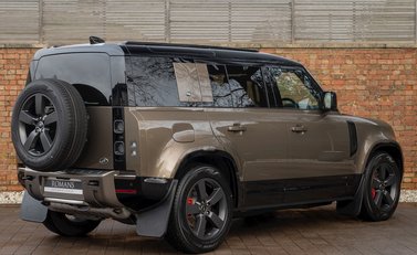 Land Rover Defender 110 X P400 7