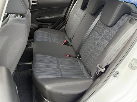 Suzuki Swift 1.2 SZ4 [Nav] 5dr Auto 36