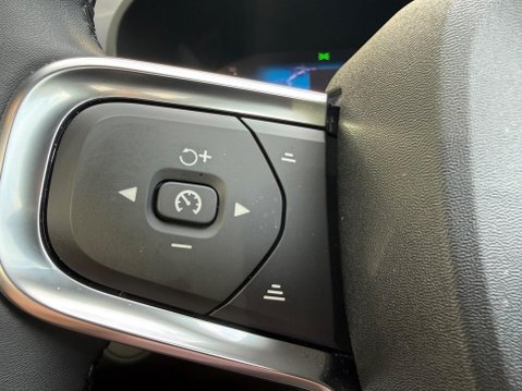 Volvo XC40 Recharge Twin 78kWh Ultimate Auto AWD 5dr 49