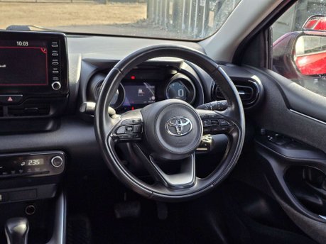 Toyota Yaris 1.5 VVT-h Design Hatchback 5dr Petrol Hybrid E-CVT Euro 6 (s/s) (116 ps) 35