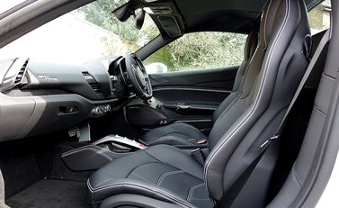 Ferrari 488 Spider 15