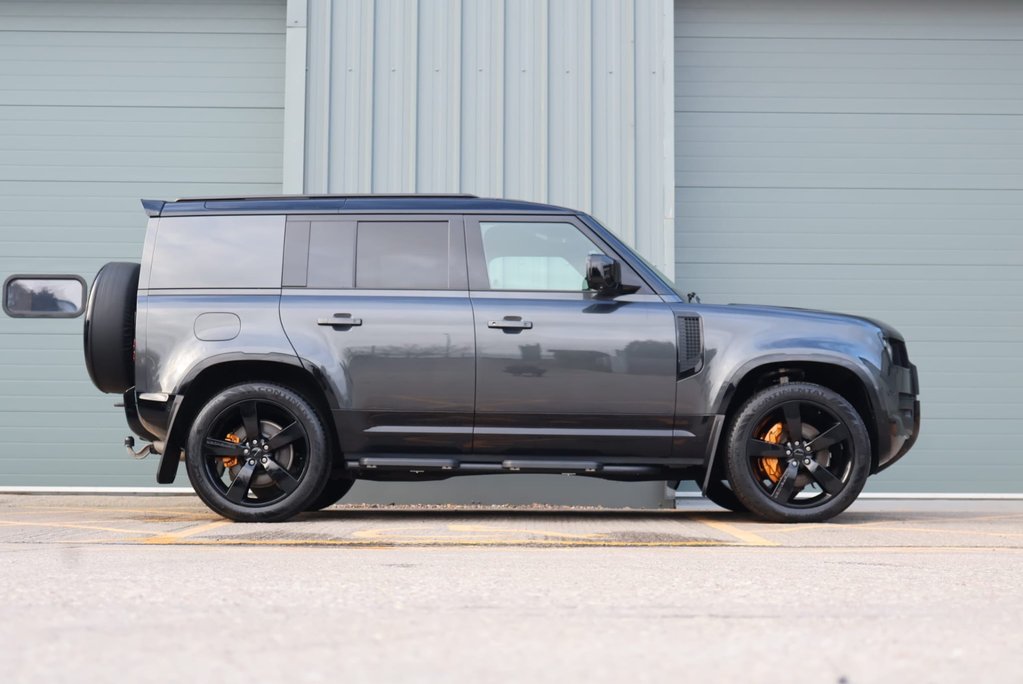 Land Rover Defender 110 D300 HARD TOP X-DYNAMIC HSE  STYLED BY SEEKER WITH A REAR SEAT CONVERSION  9