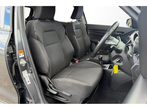 Suzuki Swift 1.2 Dualjet SHVS SZ-T 5dr 19