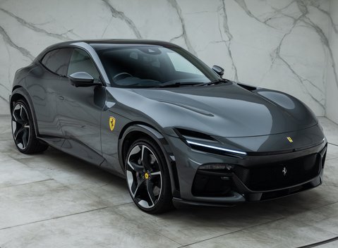 Ferrari Purosangue 12