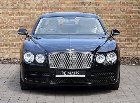 Bentley Flying Spur V8 3