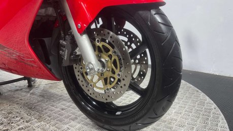 Honda VFR 1998 ONLY 16K FUEL INJECTED NON VTEC FULL LUGGAGE 800CC 27