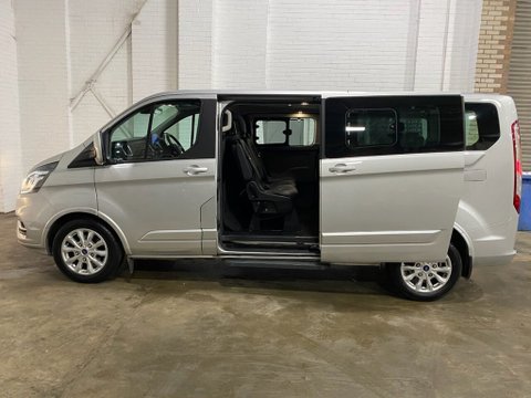 Ford Tourneo Custom 320 TITANIUM L2 ECOBLUE 9